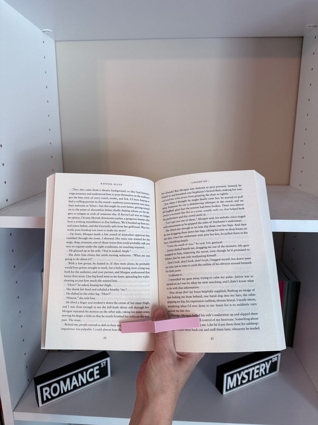 3D Printed Thumb Book Page Holder