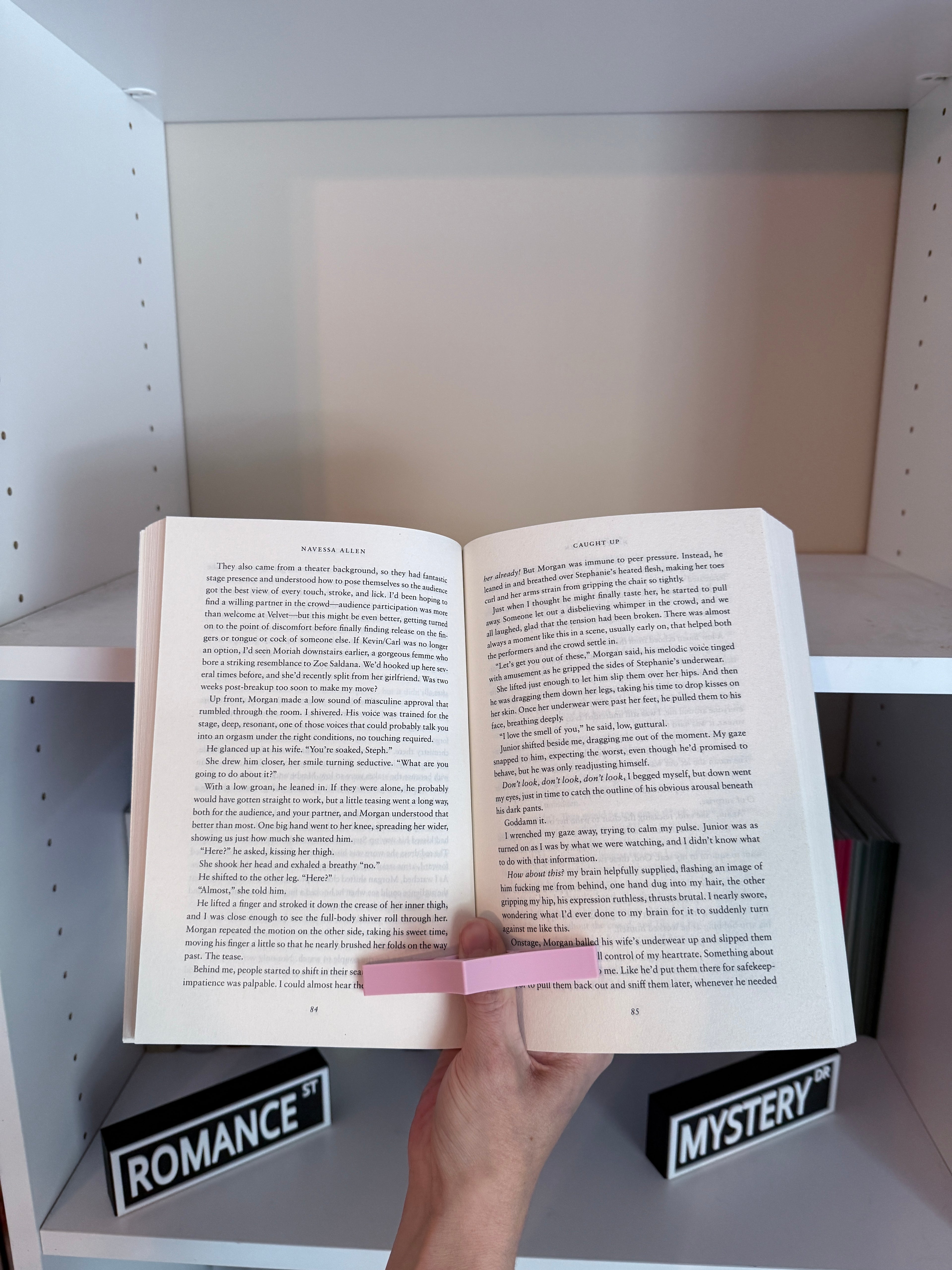 3D Printed Thumb Book Page Holder