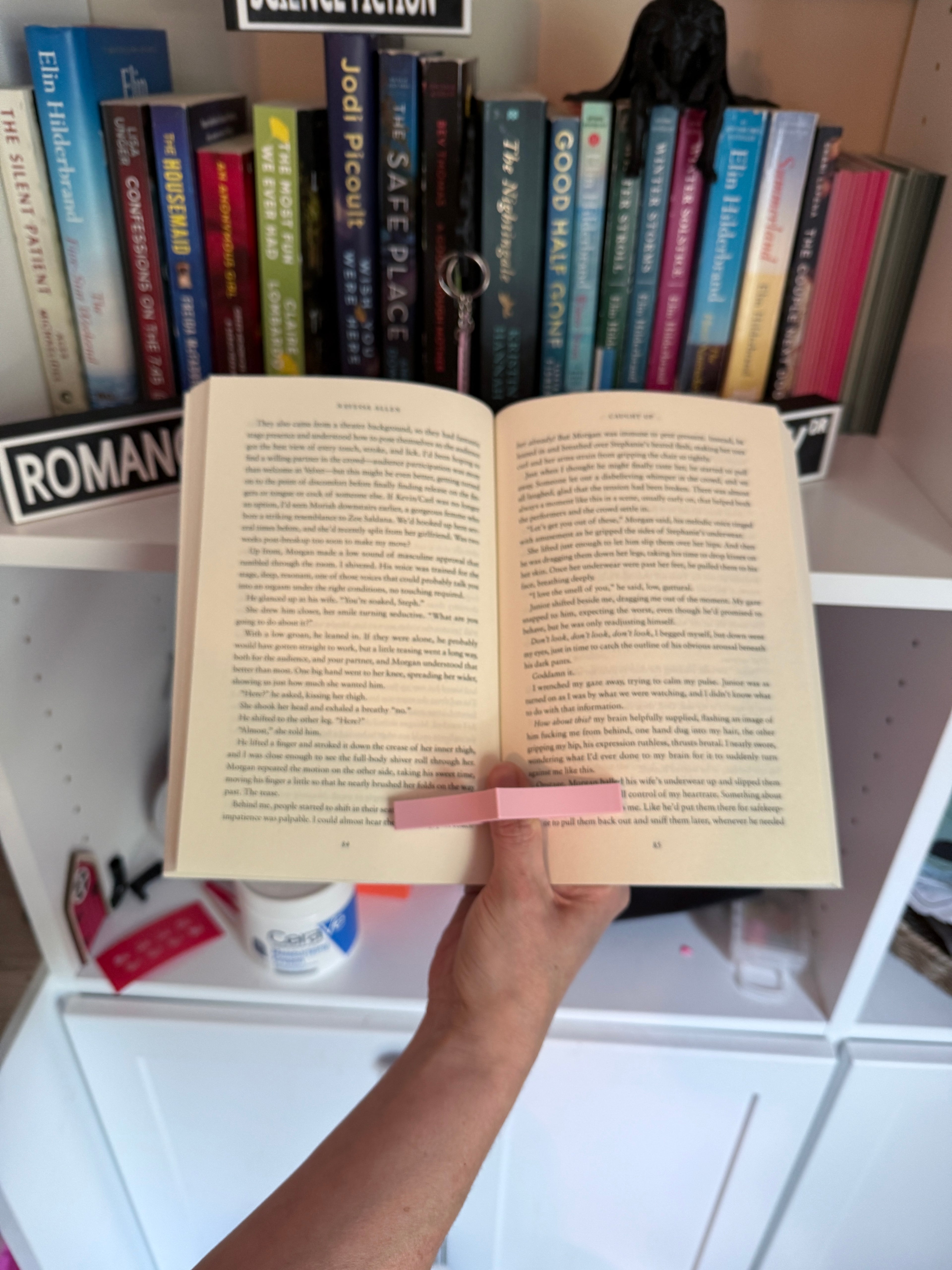 3D Printed Thumb Book Page Holder